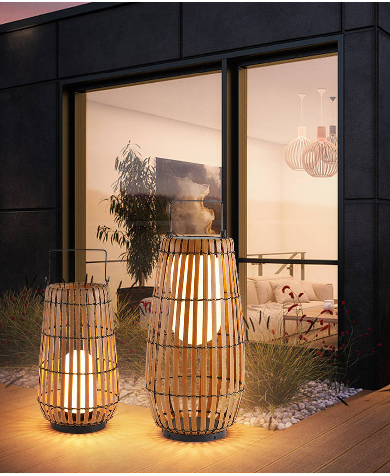 Beam Outdoor Solar Lamp